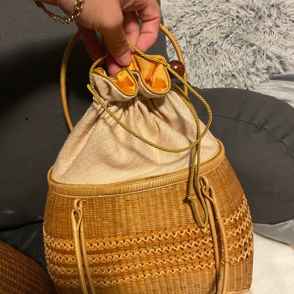 Tommy Bahama Thai Basket Bags - Picture 4 of 9